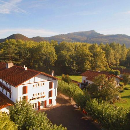 Hotel Pyrenees Atlantique Saint-Pée-sur-Nivelle Kültér fotó